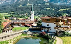 Appartementhaus der Steinadler